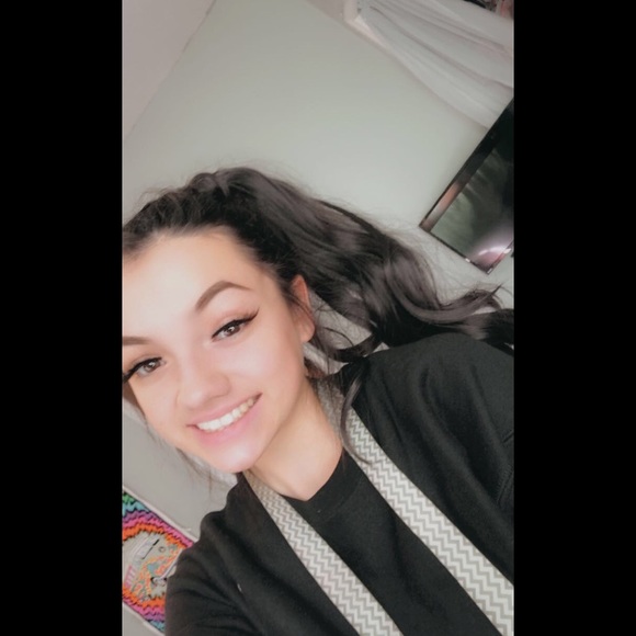 Meet your Posher, Page - Picture 1 of 1